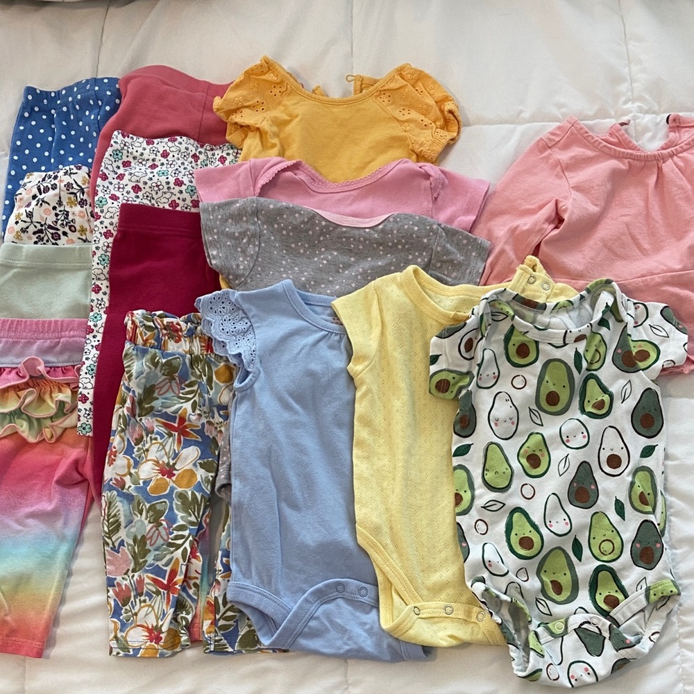 15 piece Assortment of Colorful Baby Girl Clothing Set 3-6 months